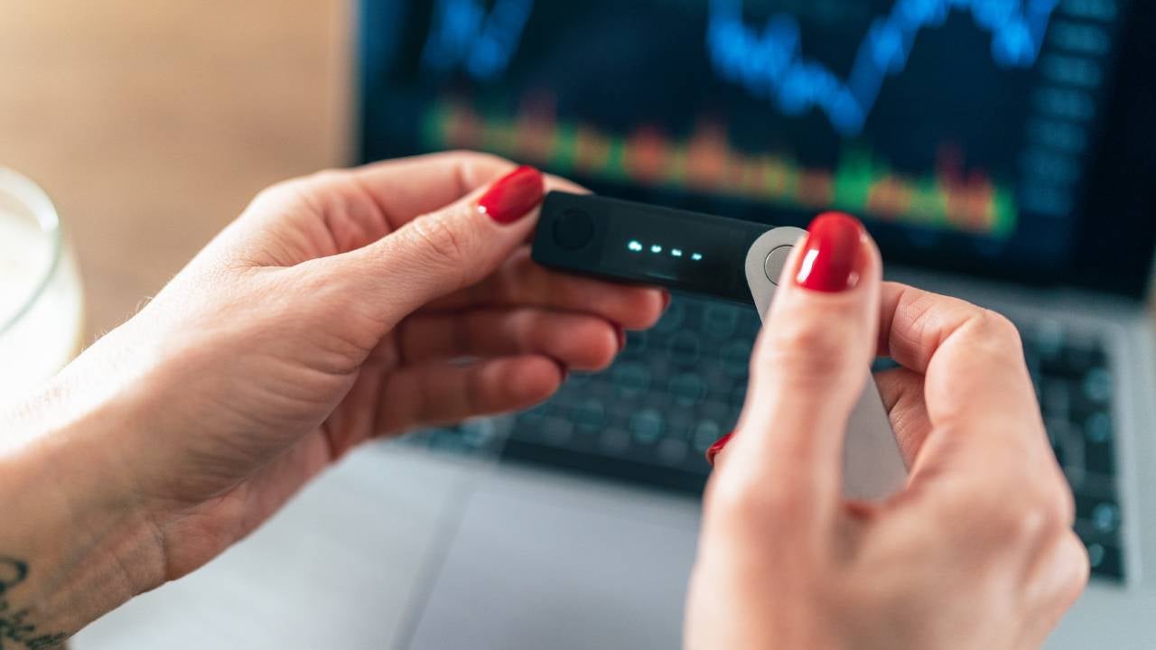Best Crypto Mobile Wallet 2026: Top Picks for Security and Staking