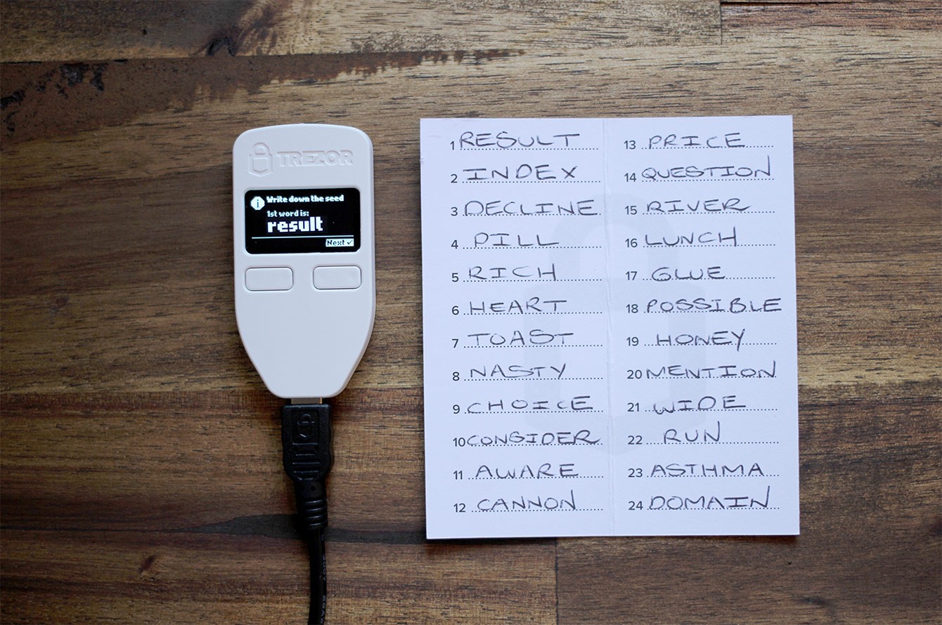 Writing down Solana wallet seed phrase