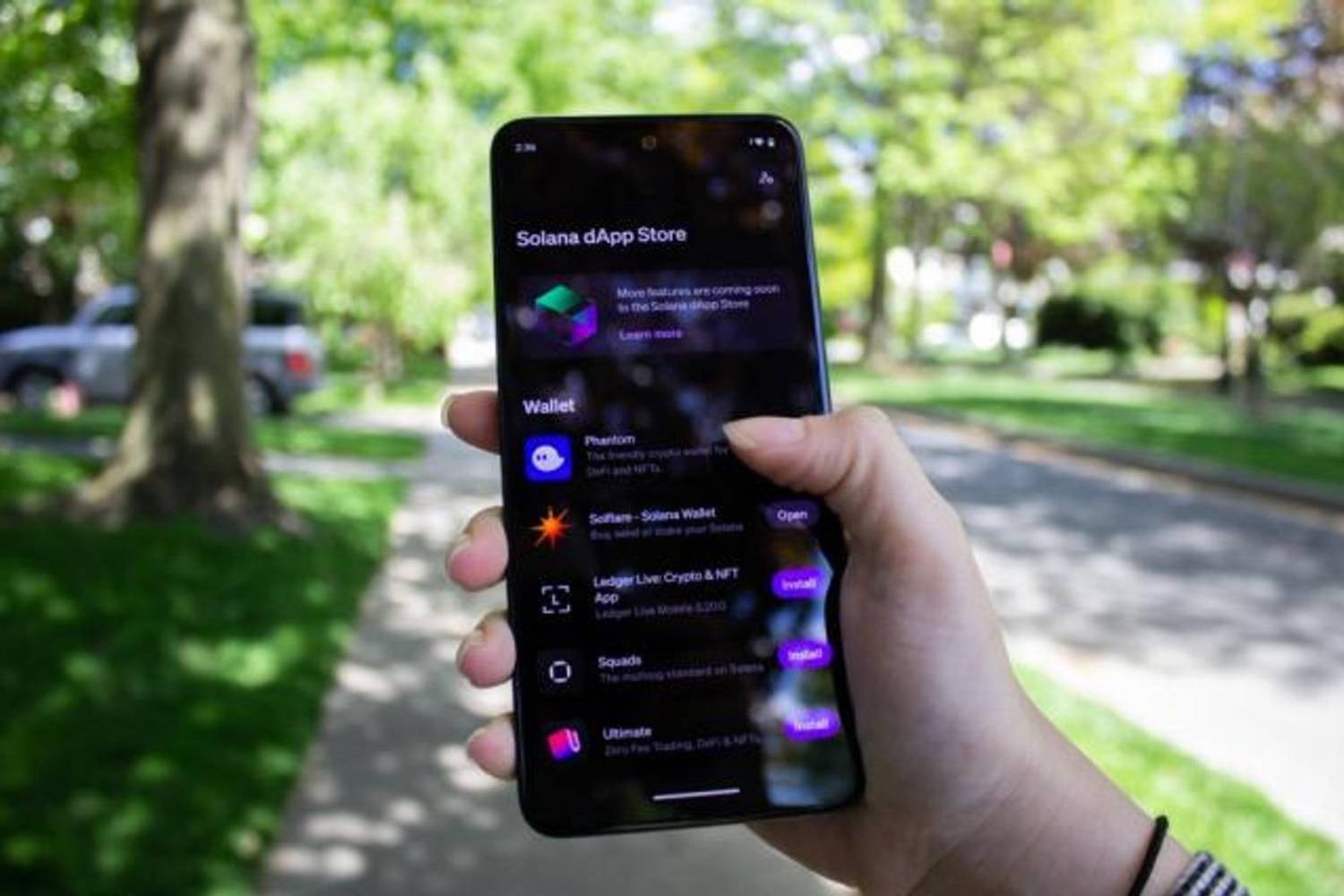 Solflare Wallet app on Solana Saga phone